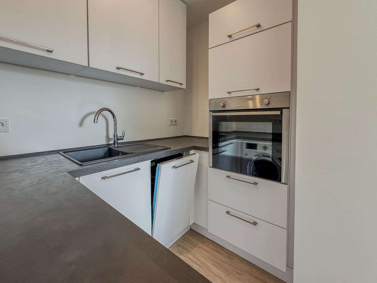 3 bedroom flat to rent, 78 m², Graf-Bernadotte-Straße 14, Kempen, North Rhine-Westphalia 3 bedroom flat to rent, 78 m², Graf-Bernadotte-Straße 14, Kempen, North Rhine-Westphalia