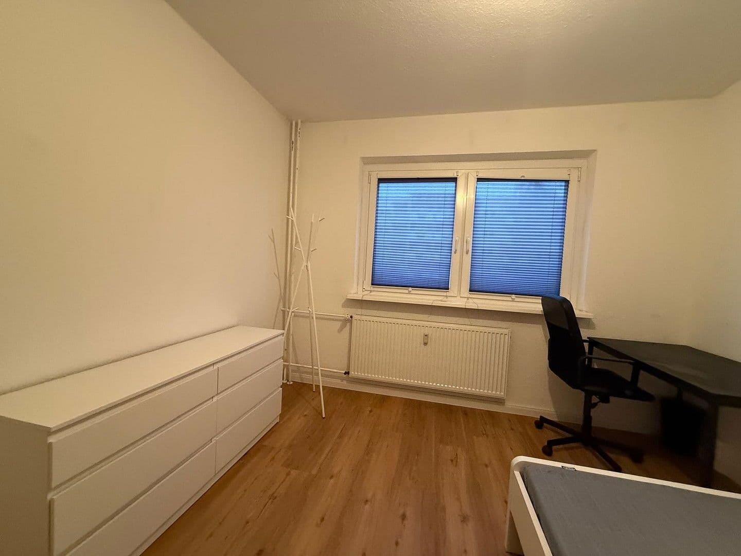 flat to rent, 12 m², Dirkower Höhe 31, Rostock, Mecklenburg-Vorpommern flat to rent, 12 m², Dirkower Höhe 31, Rostock, Mecklenburg-Vorpommern