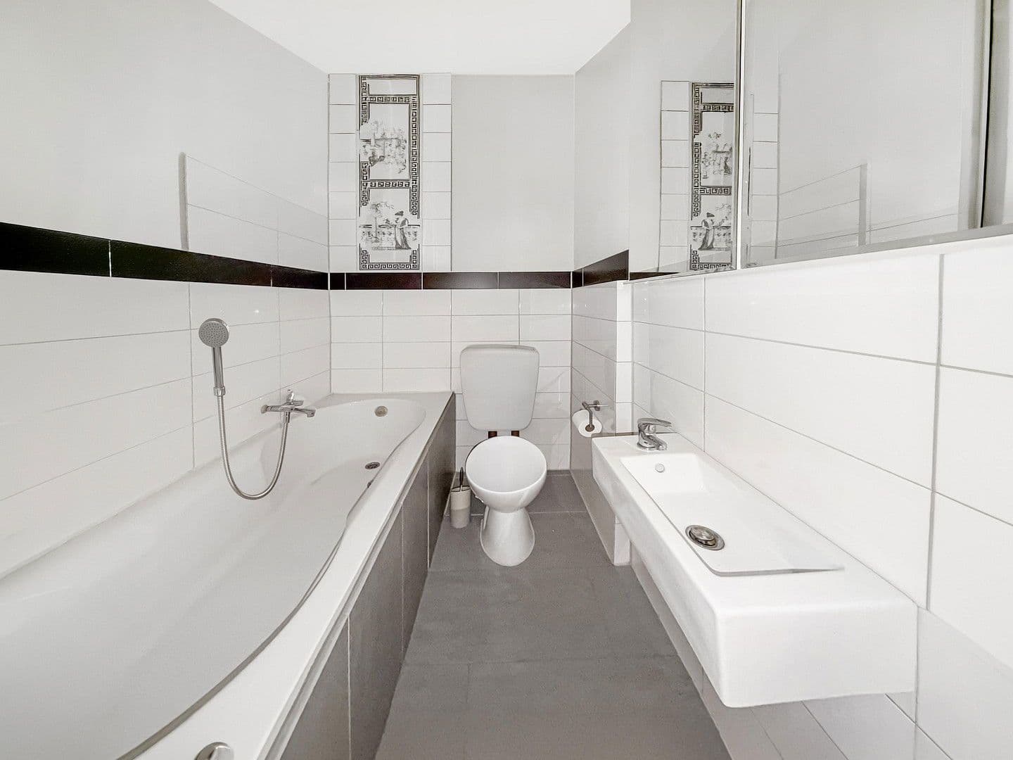 4 bedroom flat to rent, 90 m², Mülheimer Straße, Düsseldorf, North Rhine-Westphalia 4 bedroom flat to rent, 90 m², Mülheimer Straße, Düsseldorf, North Rhine-Westphalia