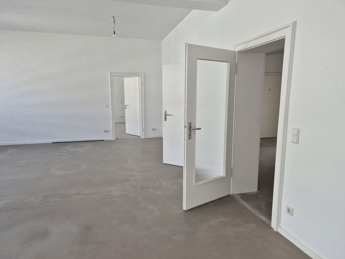 office to rent, 600 m², Düsseldorf, North Rhine-Westphalia office to rent, 600 m², Düsseldorf, North Rhine-Westphalia