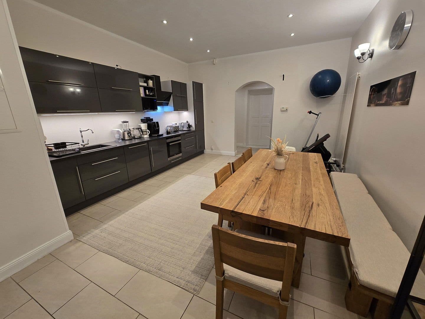 4 bedroom flat to rent, 120 m², Berlin, Berlin 4 bedroom flat to rent, 120 m², Berlin, Berlin