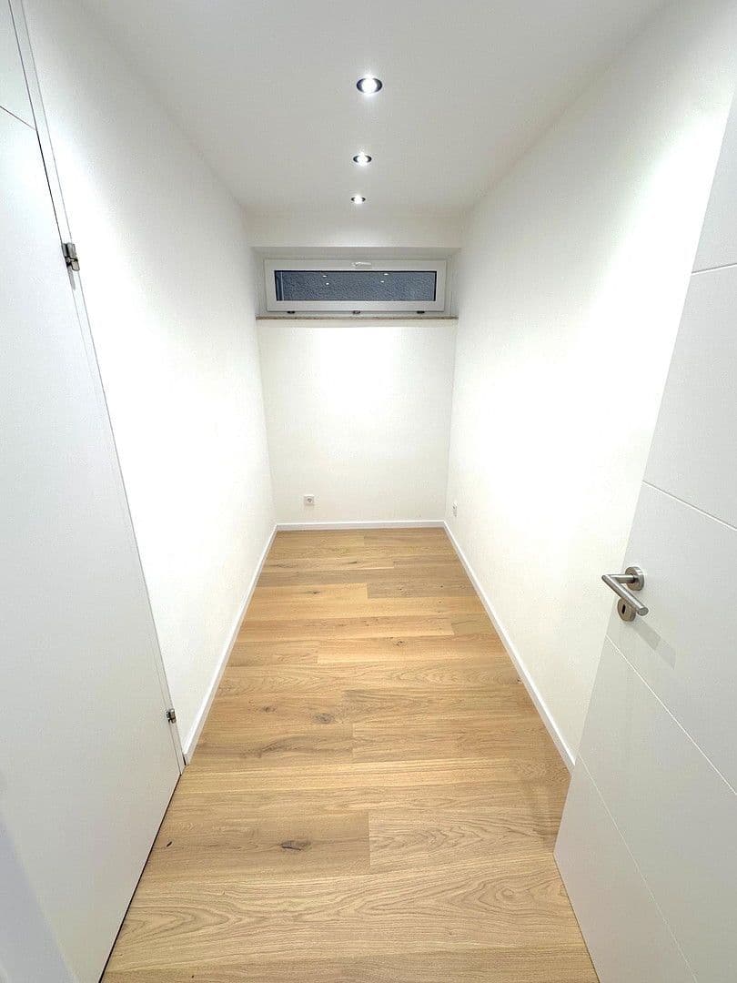 4 bedroom with open-plan kitchen flat for sale, 124 m², Kastenackerweg 10, Esslingen am Neckar, Baden-Württemberg 4 bedroom with open-plan kitchen flat for sale, 124 m², Kastenackerweg 10, Esslingen am Neckar, Baden-Württemberg