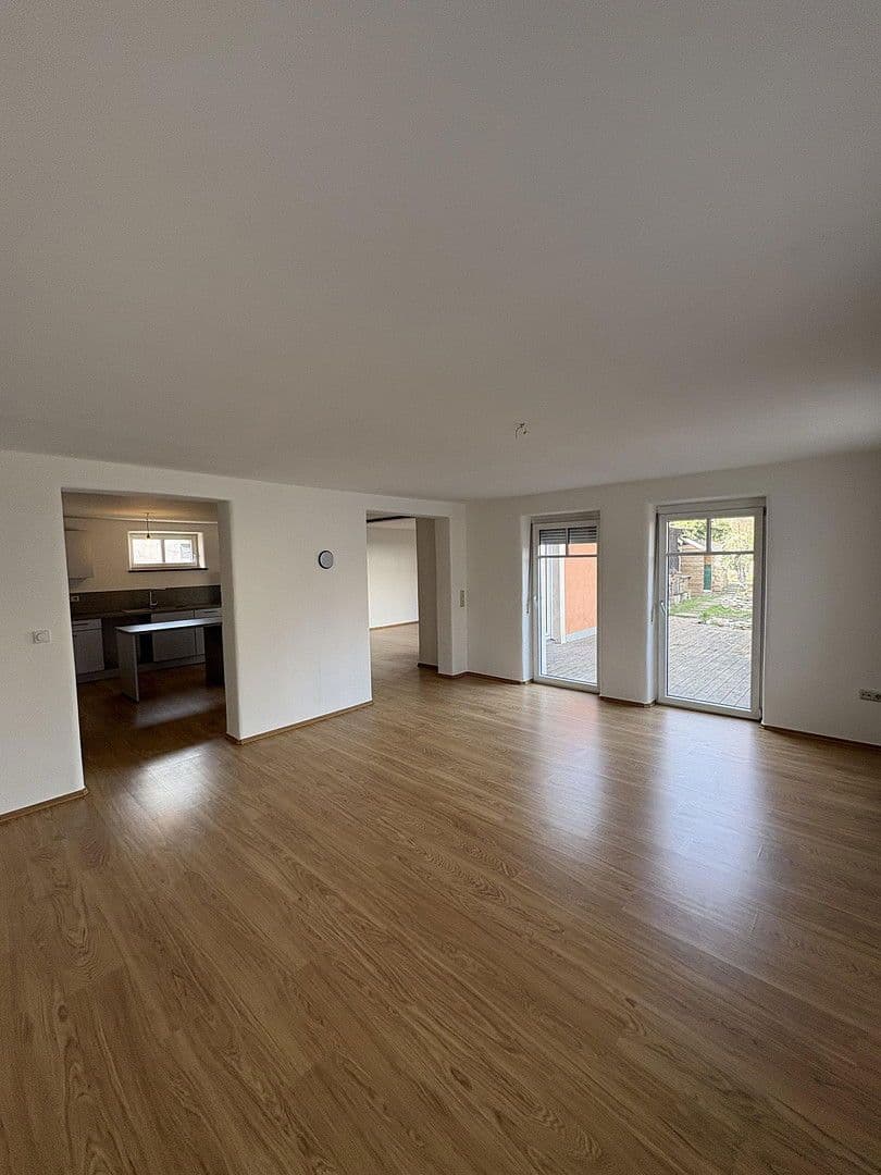 house to rent, 175 m², Gundelsheim, Bavaria house to rent, 175 m², Gundelsheim, Bavaria