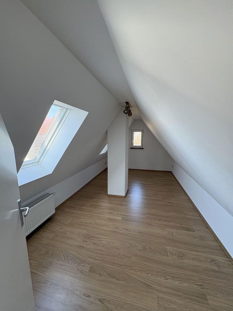 house to rent, 175 m², Gundelsheim, Bavaria house to rent, 175 m², Gundelsheim, Bavaria