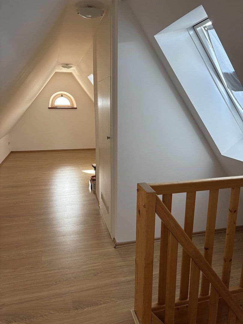 house to rent, 175 m², Gundelsheim, Bavaria house to rent, 175 m², Gundelsheim, Bavaria