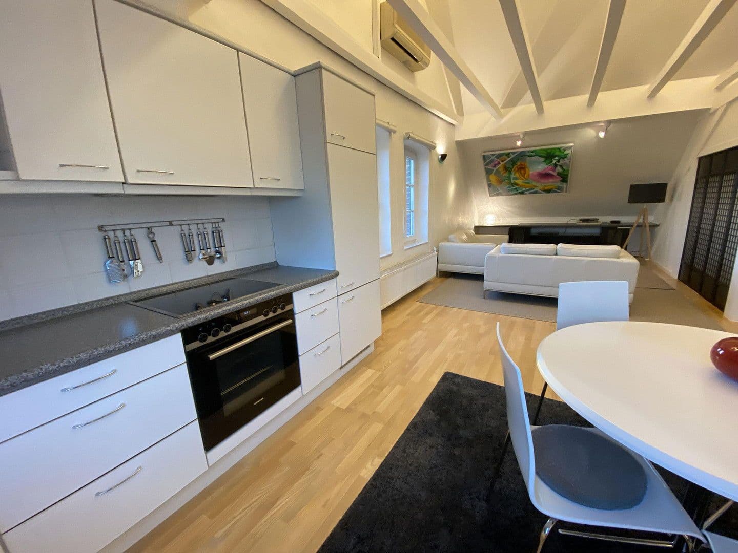 Studio flat to rent, 65 m², Köln, North Rhine-Westphalia Studio flat to rent, 65 m², Köln, North Rhine-Westphalia