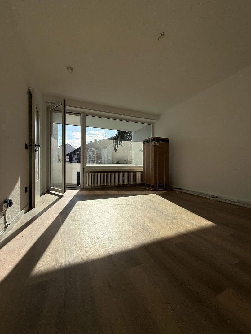 Studio flat to rent, 35 m², Neu Löhdorf 17, Solingen, North Rhine-Westphalia Studio flat to rent, 35 m², Neu Löhdorf 17, Solingen, North Rhine-Westphalia