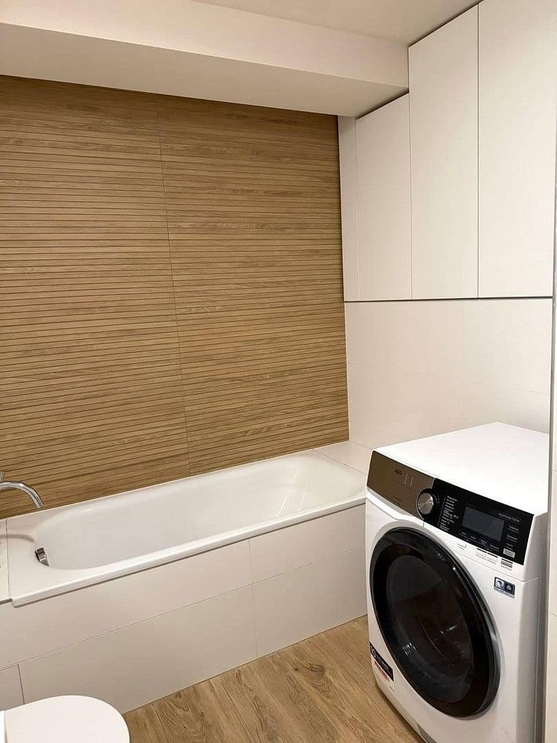 3 bedroom with open-plan kitchen flat to rent, 100 m², Kaiserswerther str. 73, Dusseldorf, North Rhine-Westphalia 3 bedroom with open-plan kitchen flat to rent, 100 m², Kaiserswerther str. 73, Dusseldorf, North Rhine-Westphalia