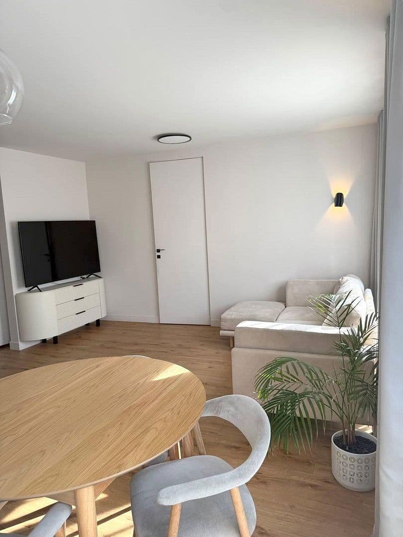 3 bedroom with open-plan kitchen flat to rent, 100 m², Kaiserswerther str. 73, Dusseldorf, North Rhine-Westphalia 3 bedroom with open-plan kitchen flat to rent, 100 m², Kaiserswerther str. 73, Dusseldorf, North Rhine-Westphalia