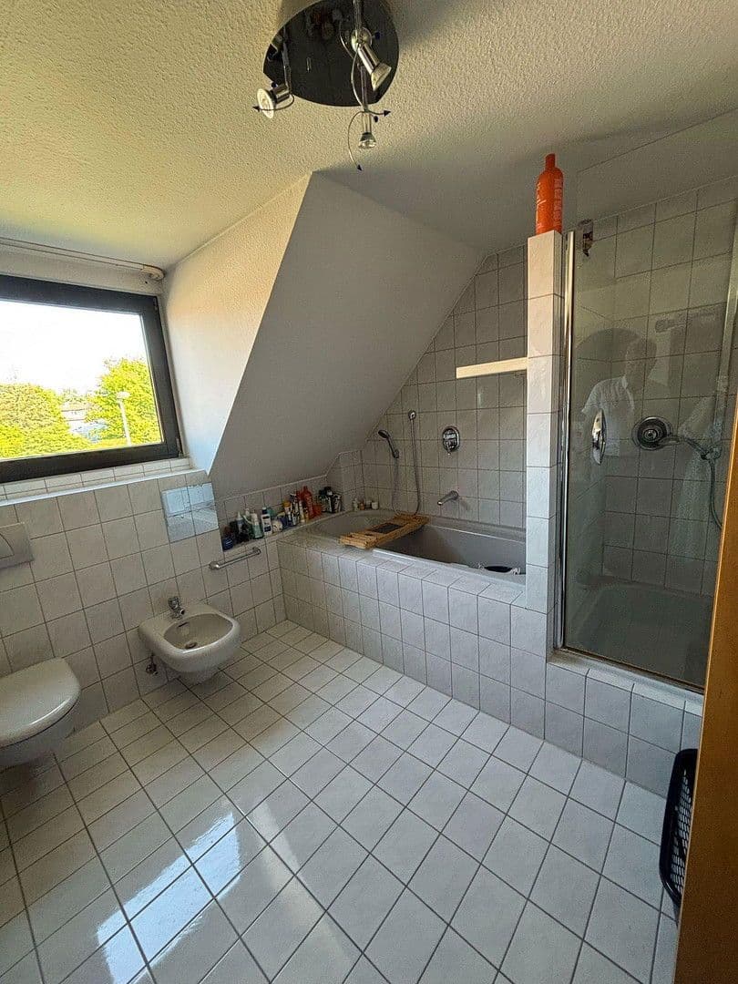 house for sale, 156 m², Gravenberger Weg 11, Langenfeld (Rheinland), North Rhine-Westphalia house for sale, 156 m², Gravenberger Weg 11, Langenfeld (Rheinland), North Rhine-Westphalia