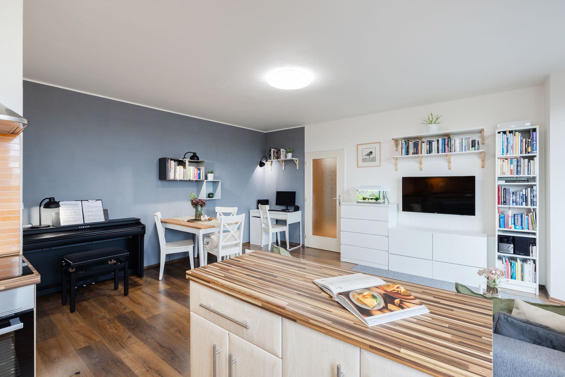 1 bedroom with open-plan kitchen flat for sale, 56 m², Chotěšovská, Prague, Prague 1 bedroom with open-plan kitchen flat for sale, 56 m², Chotěšovská, Prague, Prague