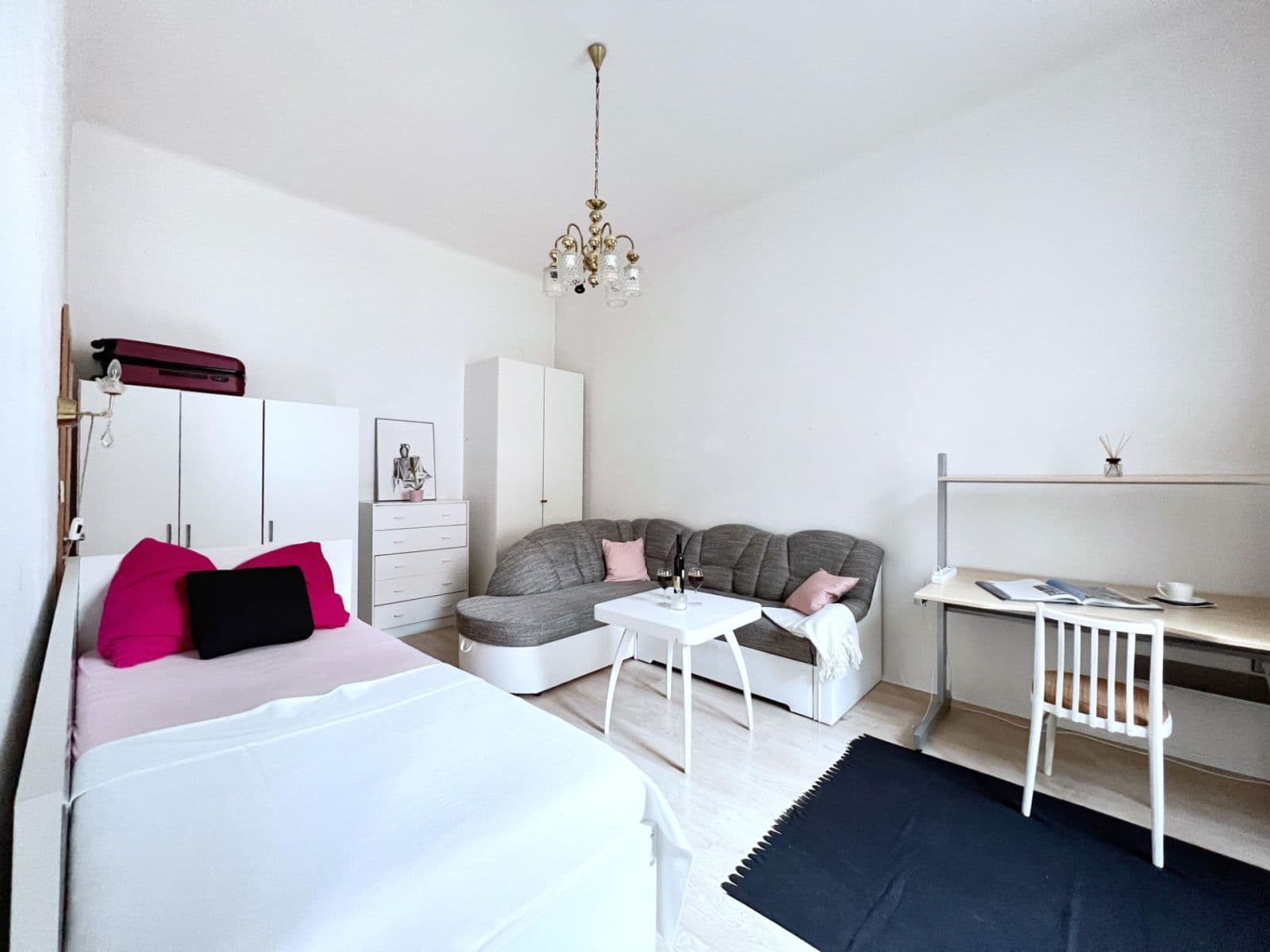 Studio flat to rent, 19 m², Londýnská, Prague, Prague Studio flat to rent, 19 m², Londýnská, Prague, Prague