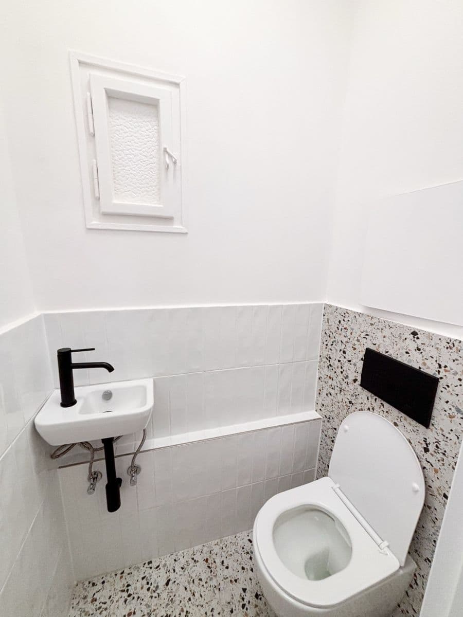 Studio flat to rent, 30 m², Petrohradská, Prague, Prague Studio flat to rent, 30 m², Petrohradská, Prague, Prague