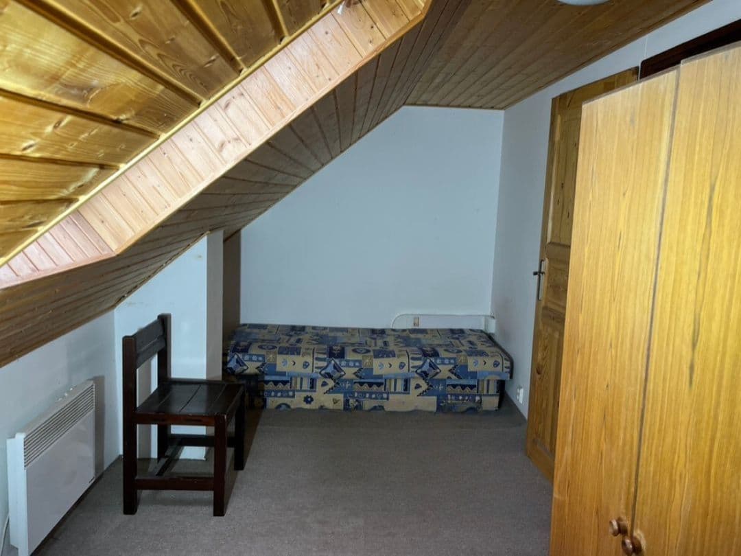 3 bedroom flat to rent, 86 m², Oseček, Středočeský Region 3 bedroom flat to rent, 86 m², Oseček, Středočeský Region