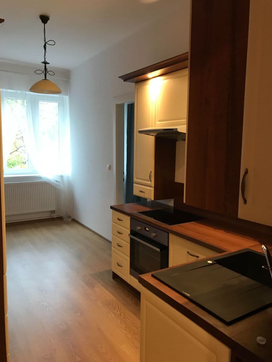 4 bedroom flat for sale, 110 m², Na Valech, Poděbrady, Středočeský Region 4 bedroom flat for sale, 110 m², Na Valech, Poděbrady, Středočeský Region