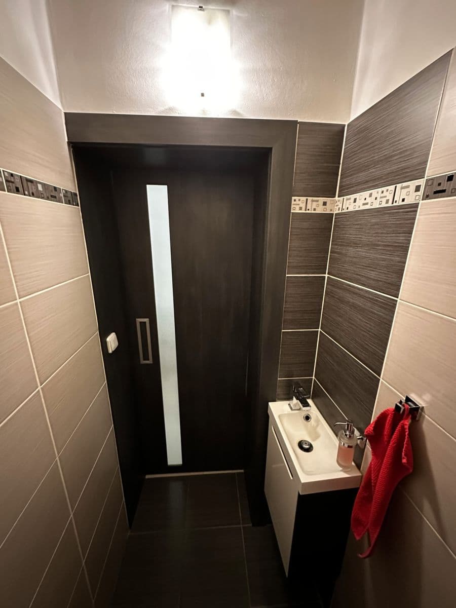 3 bedroom flat to rent, 110 m², Budečská, Prague, Prague 3 bedroom flat to rent, 110 m², Budečská, Prague, Prague