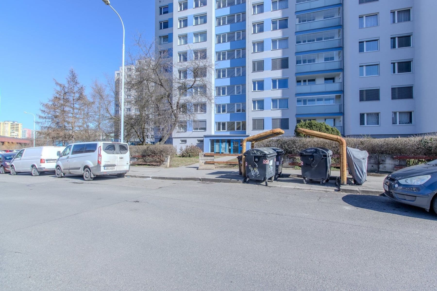 1 bedroom with open-plan kitchen flat to rent, 43 m², Modrá, Prague, Prague 1 bedroom with open-plan kitchen flat to rent, 43 m², Modrá, Prague, Prague