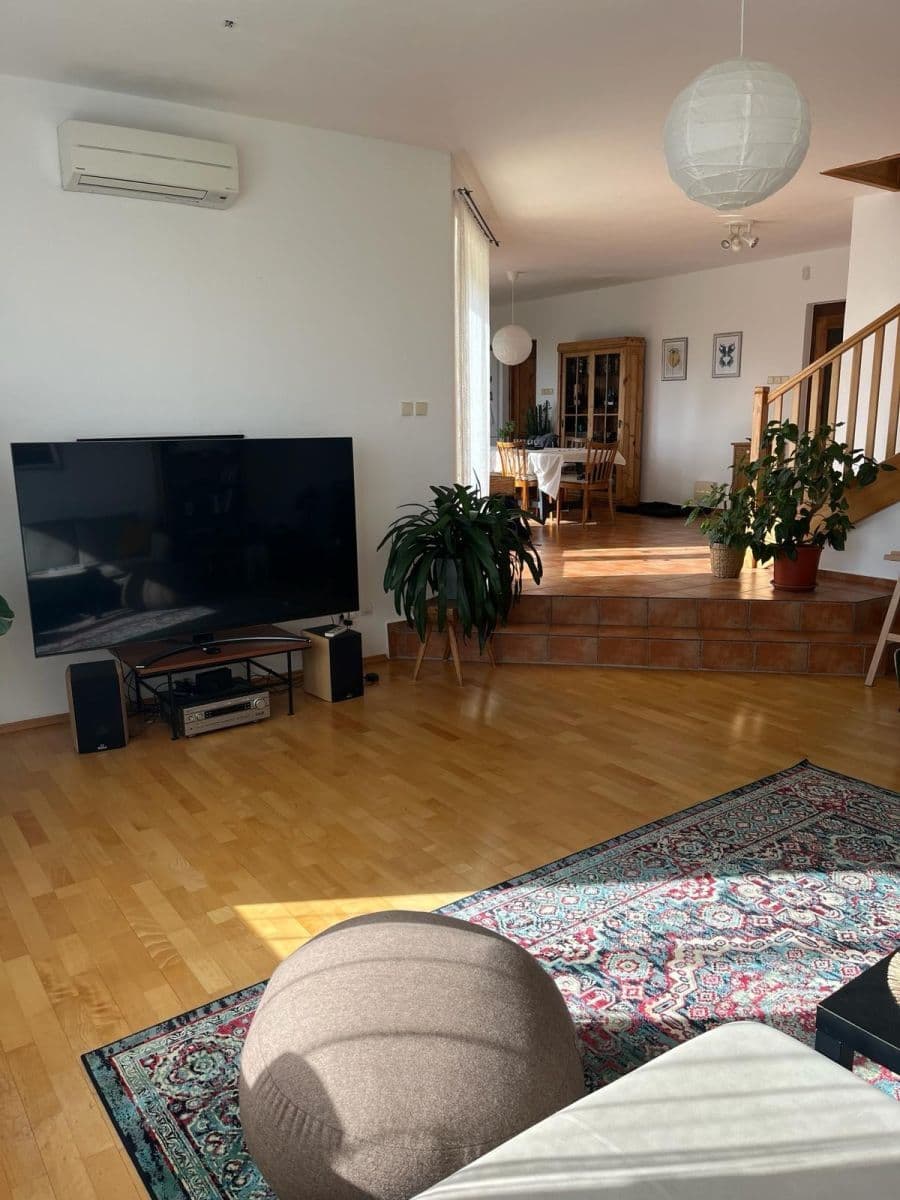 house to rent, 200 m², Tyršova, Jílové u Prahy, Středočeský Region house to rent, 200 m², Tyršova, Jílové u Prahy, Středočeský Region