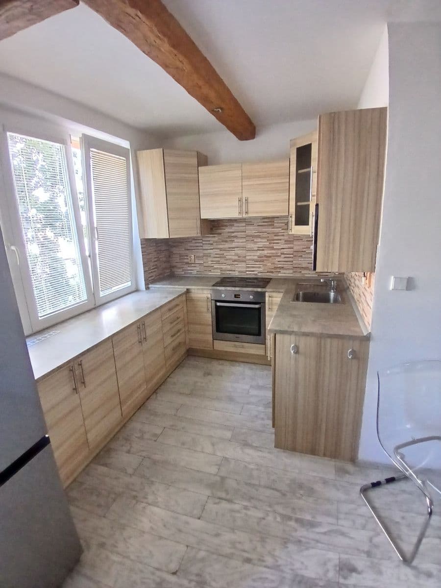 2 bedroom flat to rent, 60 m², Karla Buriana, Chomutov, Ústecký Region 2 bedroom flat to rent, 60 m², Karla Buriana, Chomutov, Ústecký Region
