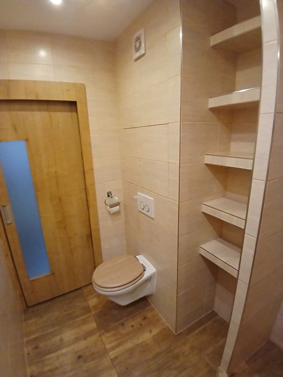 2 bedroom flat to rent, 60 m², Karla Buriana, Chomutov, Ústecký Region 2 bedroom flat to rent, 60 m², Karla Buriana, Chomutov, Ústecký Region