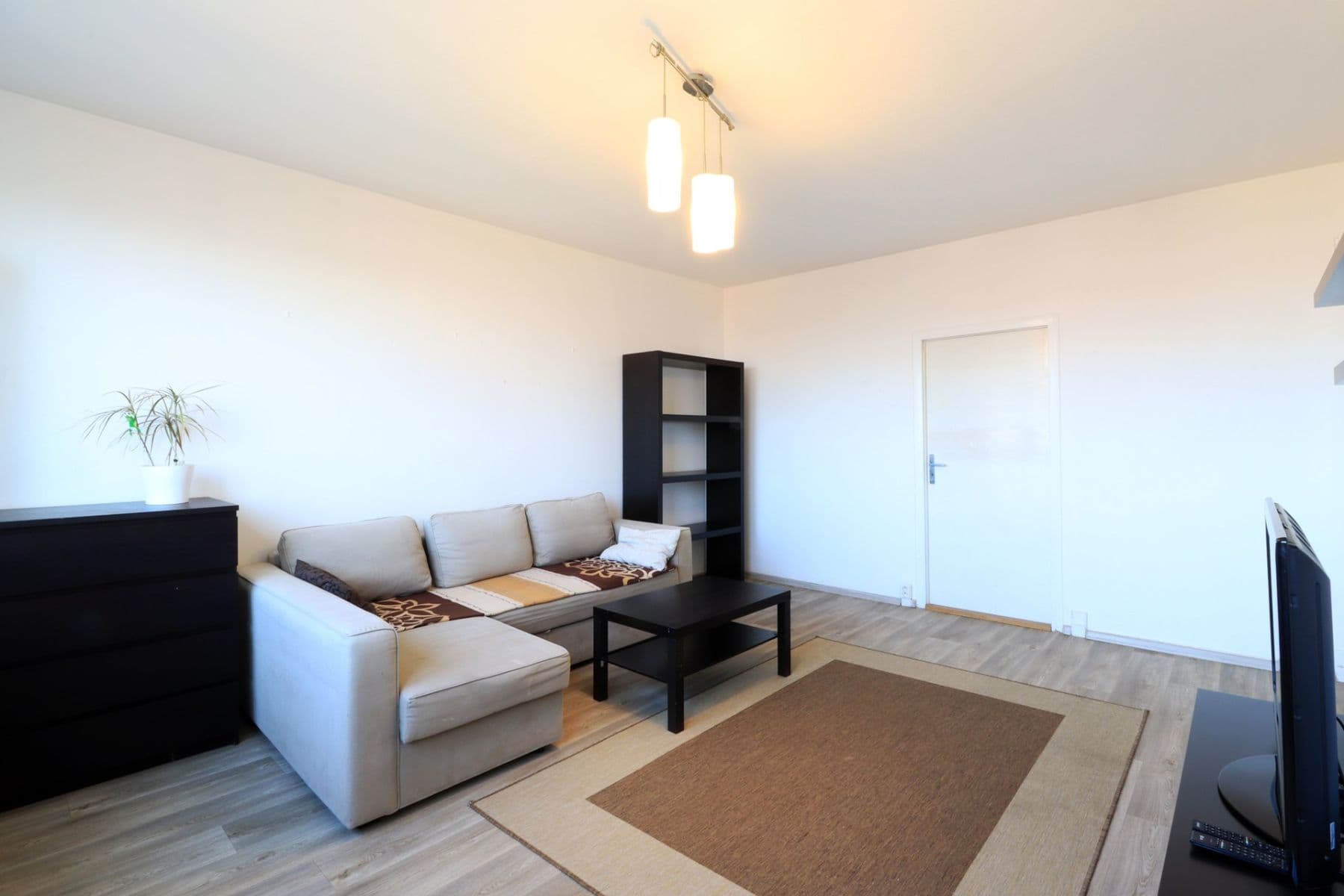 3 bedroom flat to rent, 70 m², Polabská, Prague, Prague 3 bedroom flat to rent, 70 m², Polabská, Prague, Prague