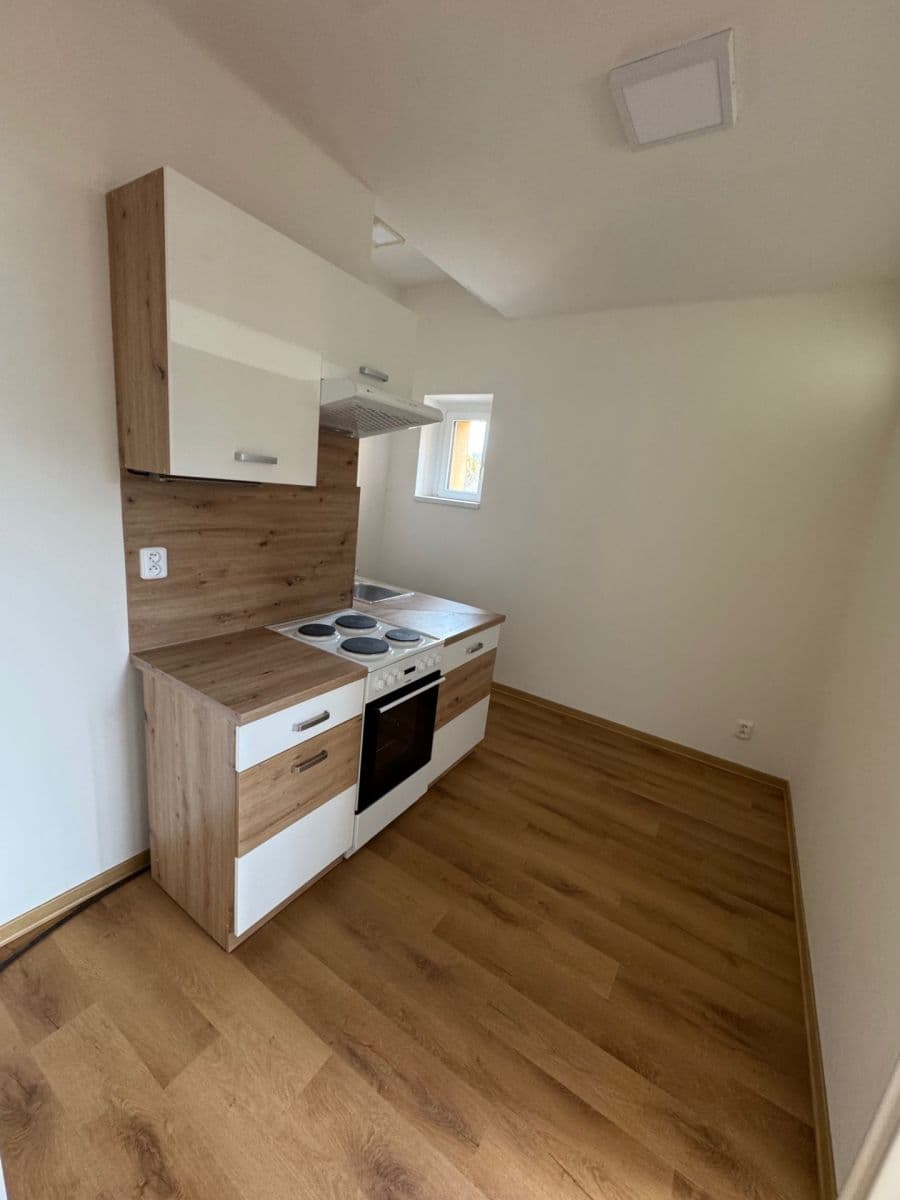 2 bedroom flat to rent, 48 m², U Krčské vodárny, Prague, Prague 2 bedroom flat to rent, 48 m², U Krčské vodárny, Prague, Prague