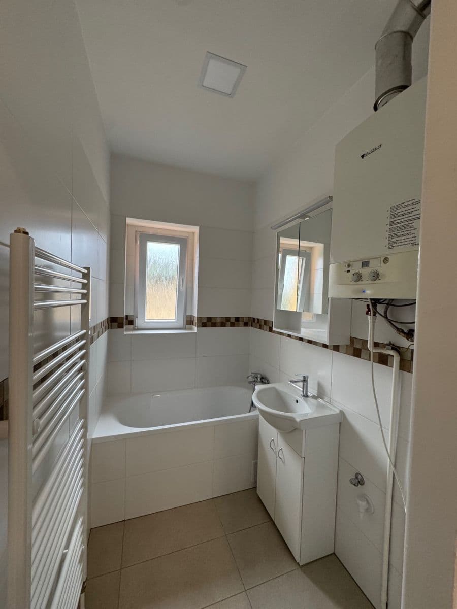 2 bedroom flat to rent, 48 m², U Krčské vodárny, Prague, Prague 2 bedroom flat to rent, 48 m², U Krčské vodárny, Prague, Prague