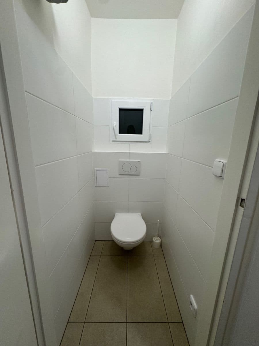 2 bedroom flat to rent, 48 m², U Krčské vodárny, Prague, Prague 2 bedroom flat to rent, 48 m², U Krčské vodárny, Prague, Prague