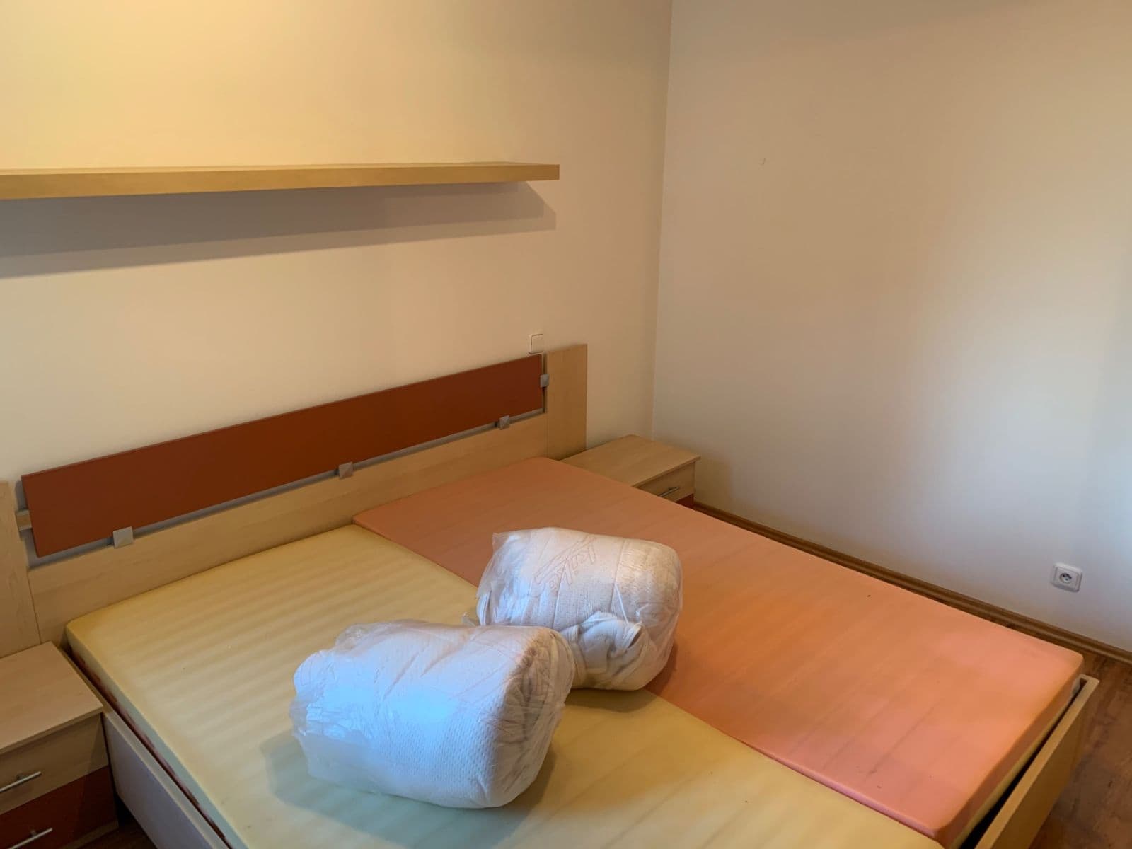 1 bedroom with open-plan kitchen flat to rent, 60 m², Farského, Prague, Prague 1 bedroom with open-plan kitchen flat to rent, 60 m², Farského, Prague, Prague