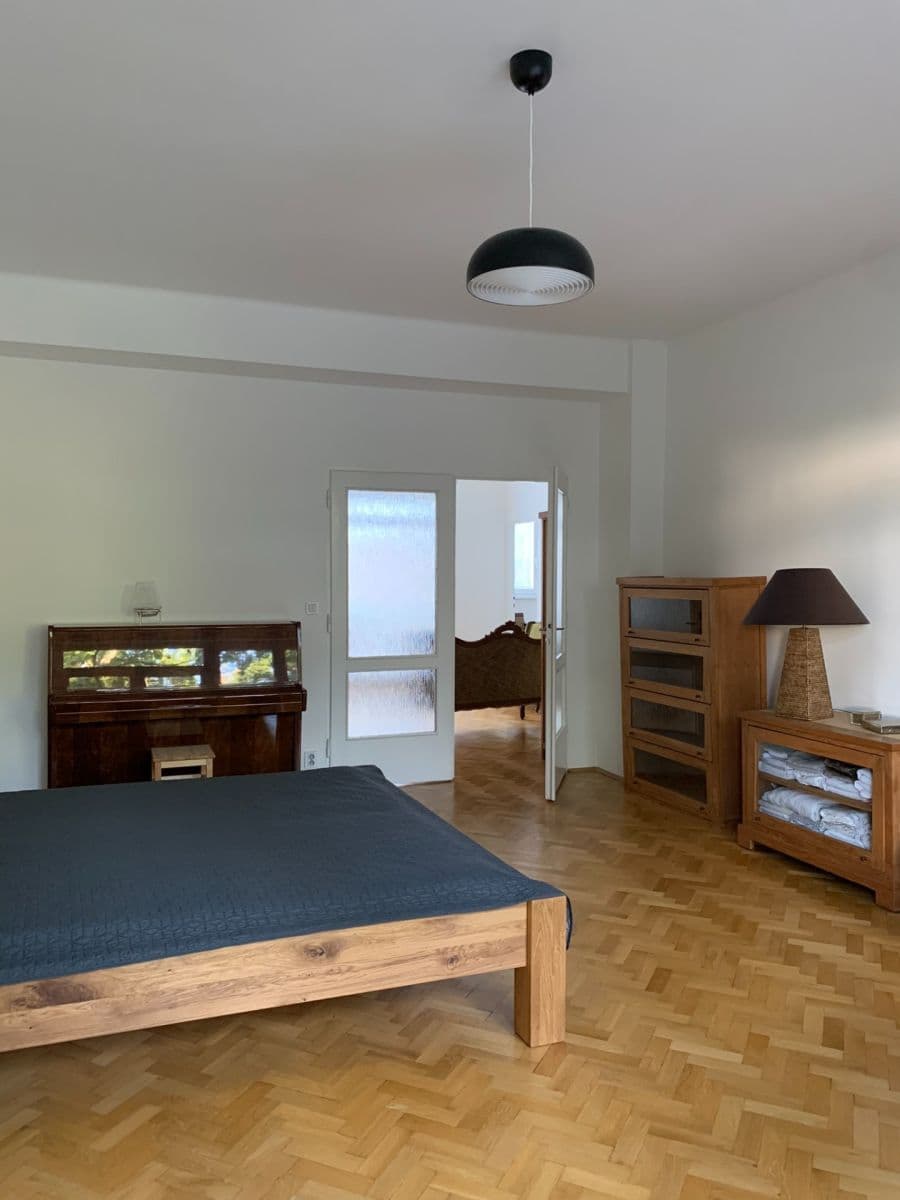 3 bedroom flat to rent, 102 m², Sokolská, Bratislava - mestská časť Staré Mesto, Bratislavský Region 3 bedroom flat to rent, 102 m², Sokolská, Bratislava - mestská časť Staré Mesto, Bratislavský Region