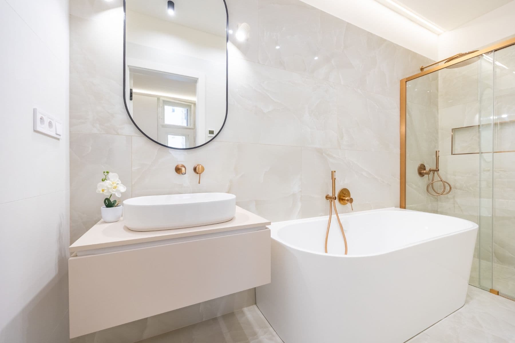 2 bedroom with open-plan kitchen flat for sale, 95 m², Řezáčovo náměstí, Prague, Prague 2 bedroom with open-plan kitchen flat for sale, 95 m², Řezáčovo náměstí, Prague, Prague