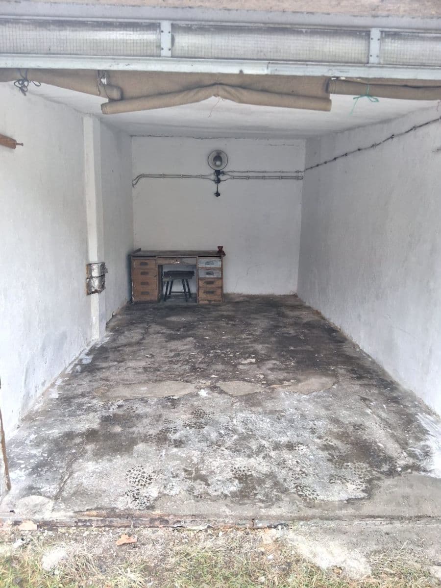 garage to rent, 19 m², Slaný, Středočeský Region garage to rent, 19 m², Slaný, Středočeský Region