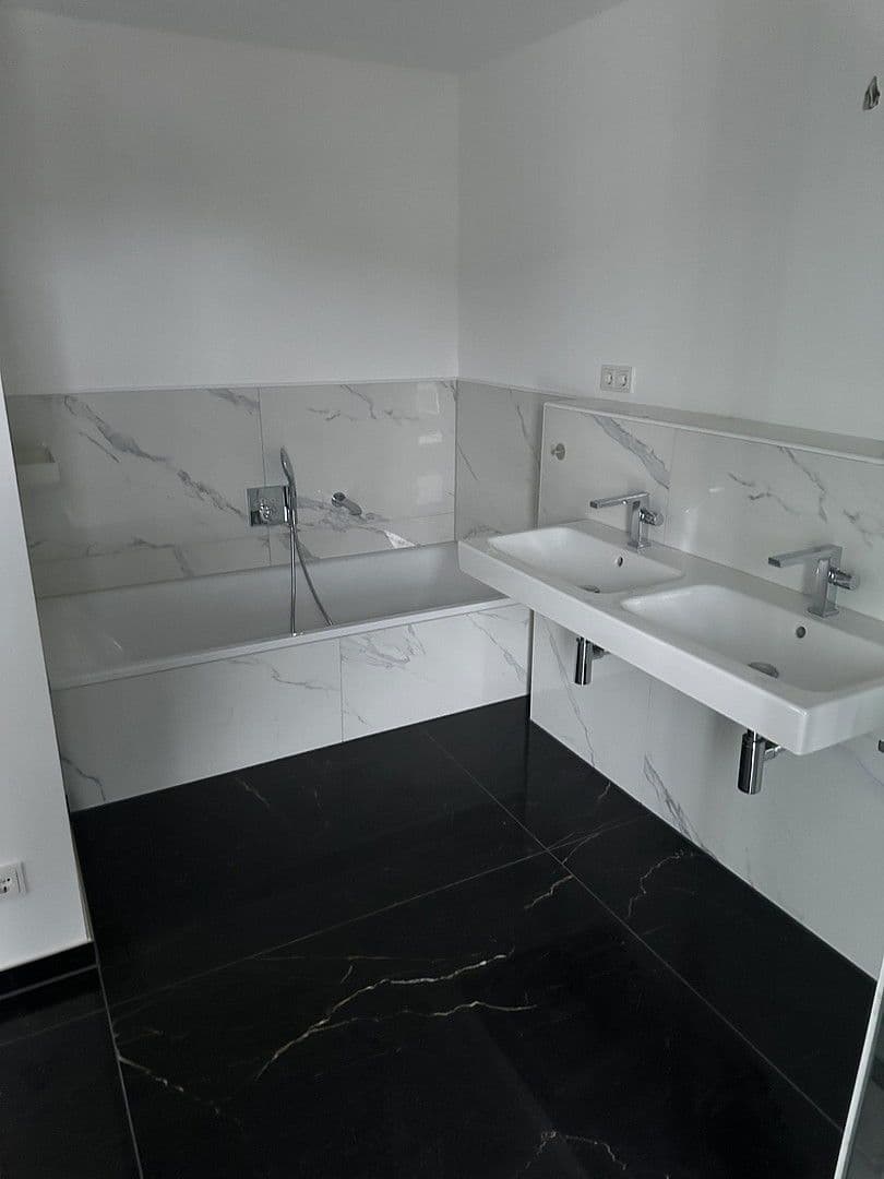 4 bedroom flat to rent, 146 m², Dortmund, North Rhine-Westphalia 4 bedroom flat to rent, 146 m², Dortmund, North Rhine-Westphalia