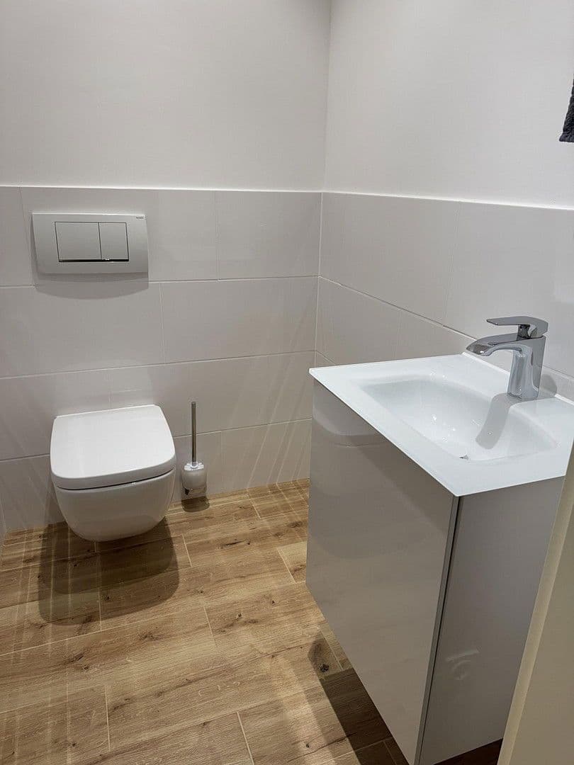 office to rent, 11 m², Hirtenweg 6, Grünwald, Bavaria office to rent, 11 m², Hirtenweg 6, Grünwald, Bavaria