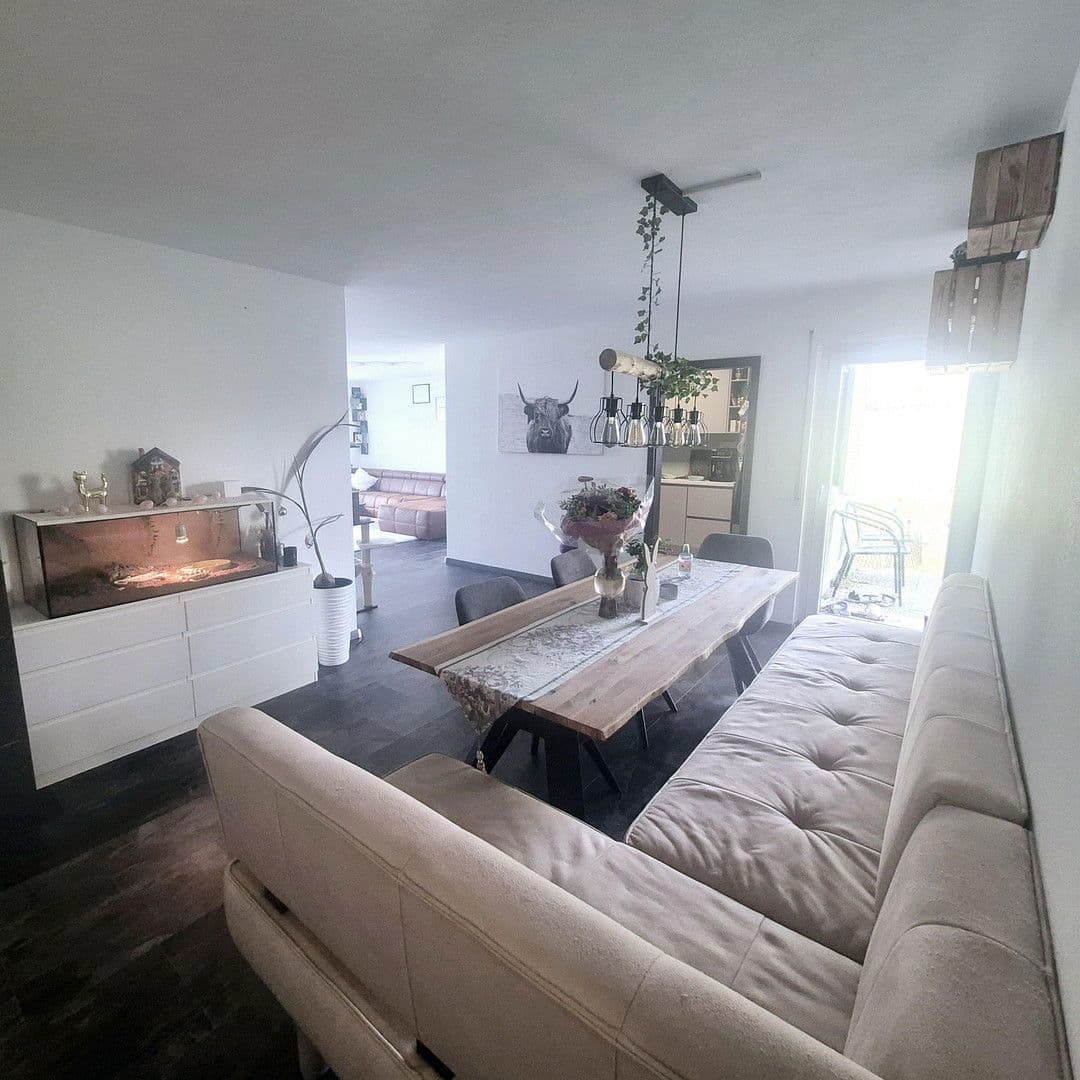 2 bedroom with open-plan kitchen flat for sale, 98 m², Aalen, Baden-Württemberg 2 bedroom with open-plan kitchen flat for sale, 98 m², Aalen, Baden-Württemberg