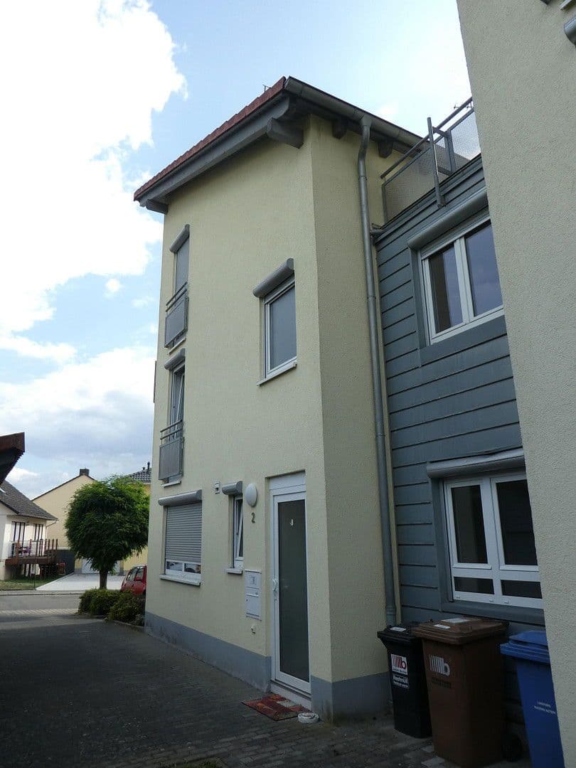house to rent, 190 m², Lerchenstrasse 2, Rodenbach, Rhineland-Palatinate house to rent, 190 m², Lerchenstrasse 2, Rodenbach, Rhineland-Palatinate