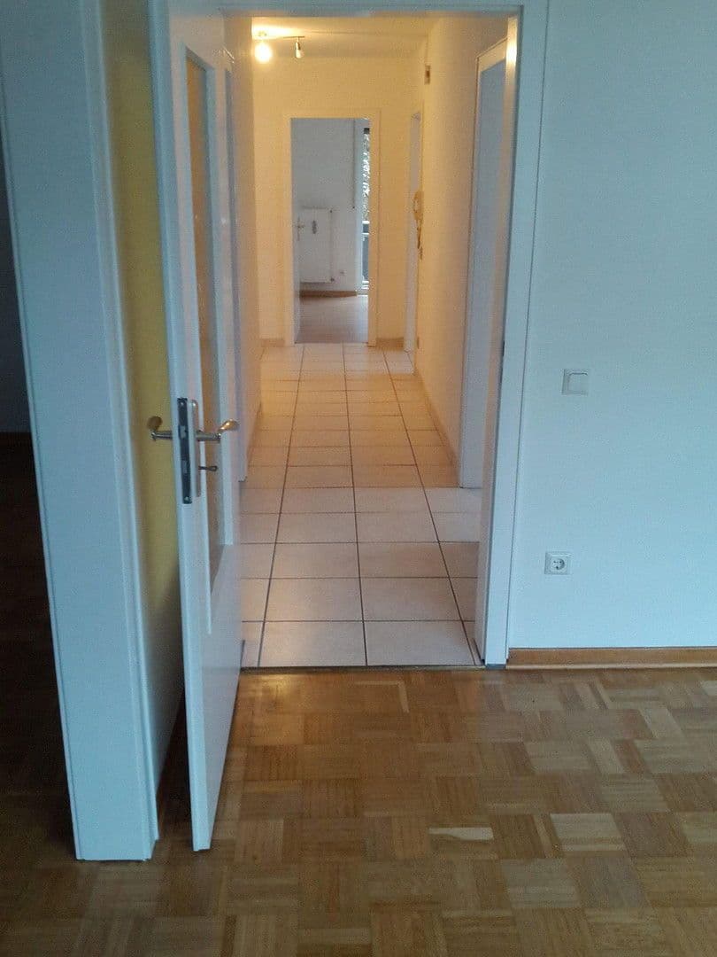 4 bedroom flat to rent, 106 m², Springerfeld 1, Engelskirchen, North Rhine-Westphalia 4 bedroom flat to rent, 106 m², Springerfeld 1, Engelskirchen, North Rhine-Westphalia