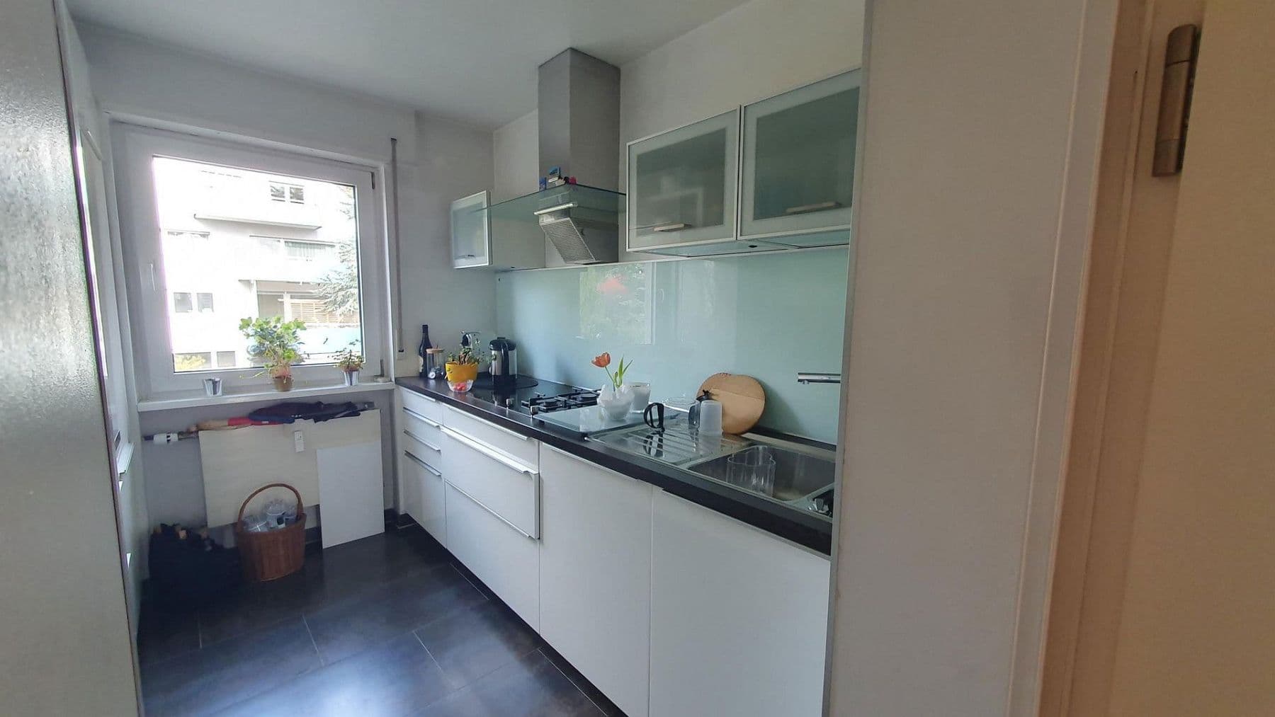 4 bedroom with open-plan kitchen flat to rent, 168 m², Frankfurt Seckbach, Hesse 4 bedroom with open-plan kitchen flat to rent, 168 m², Frankfurt Seckbach, Hesse