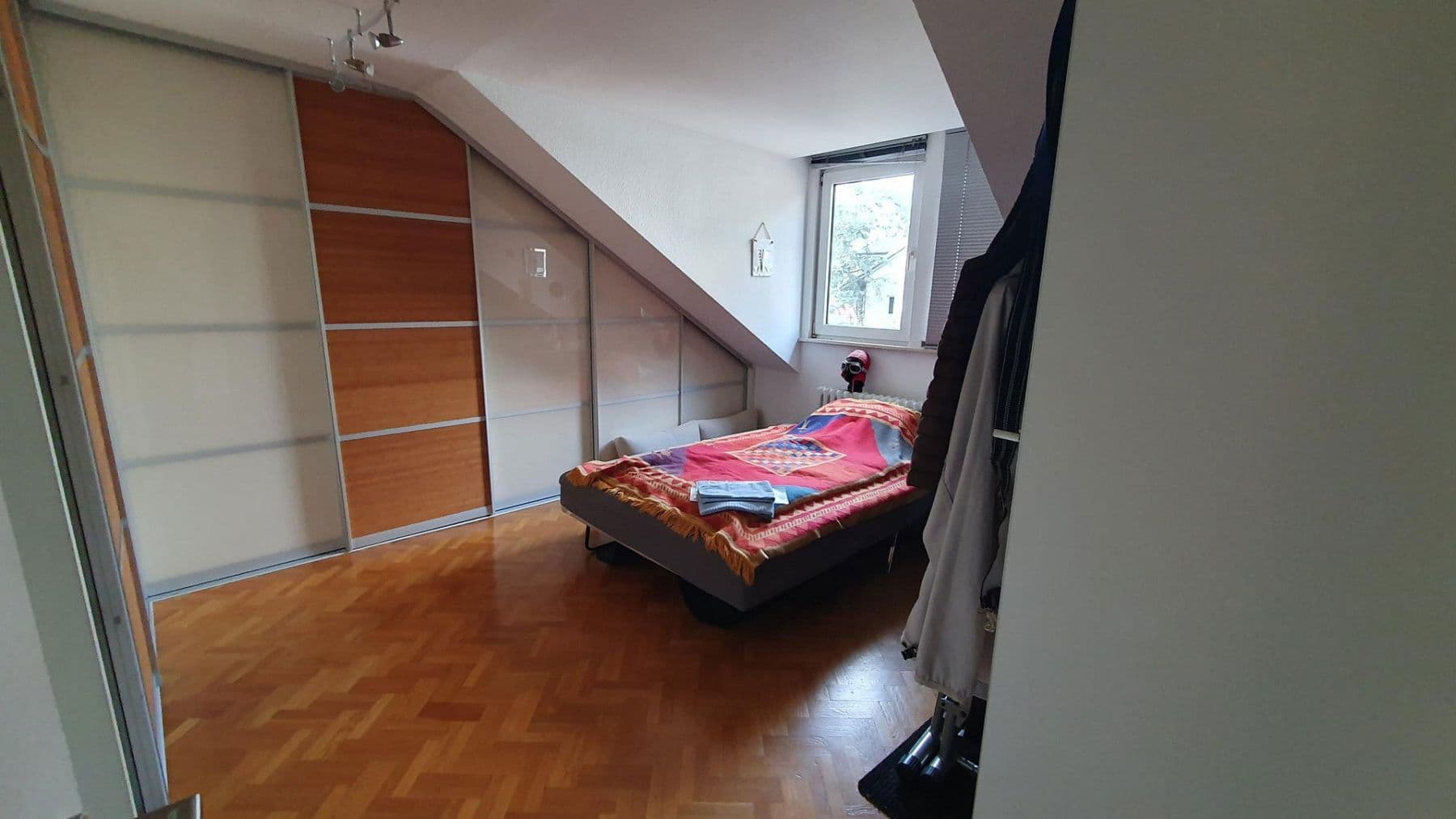 4 bedroom with open-plan kitchen flat to rent, 168 m², Frankfurt Seckbach, Hesse 4 bedroom with open-plan kitchen flat to rent, 168 m², Frankfurt Seckbach, Hesse
