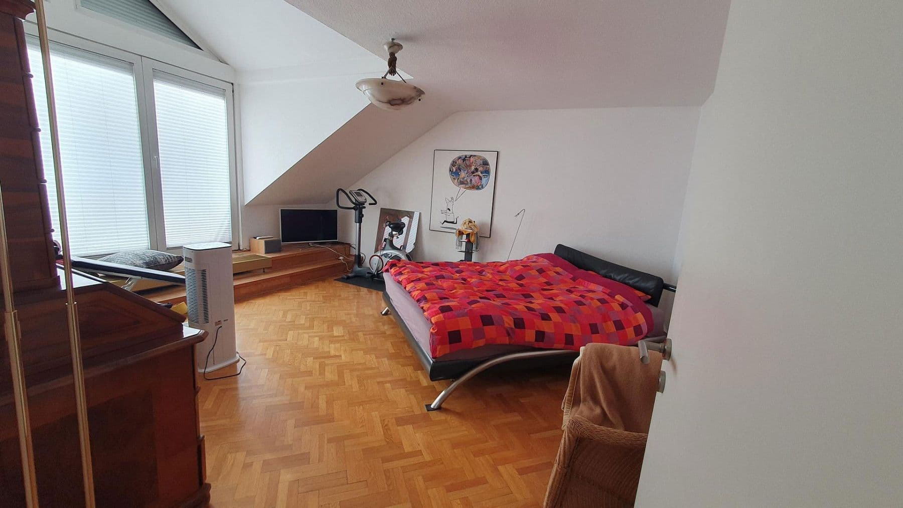 4 bedroom with open-plan kitchen flat to rent, 168 m², Frankfurt Seckbach, Hesse 4 bedroom with open-plan kitchen flat to rent, 168 m², Frankfurt Seckbach, Hesse