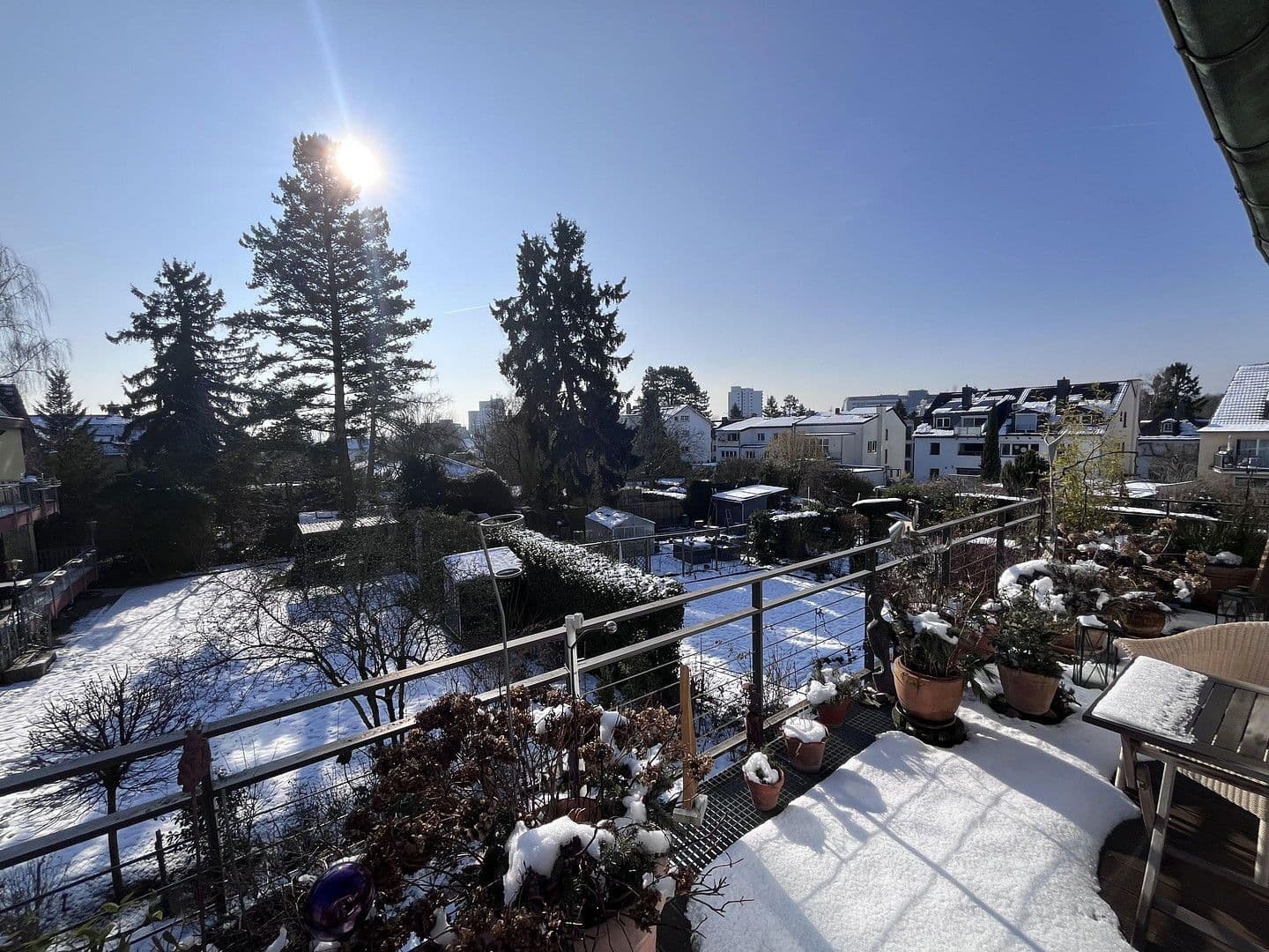 4 bedroom with open-plan kitchen flat to rent, 168 m², Frankfurt Seckbach, Hesse 4 bedroom with open-plan kitchen flat to rent, 168 m², Frankfurt Seckbach, Hesse