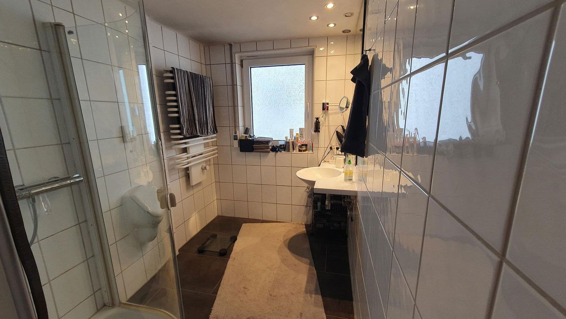 4 bedroom with open-plan kitchen flat to rent, 168 m², Frankfurt Seckbach, Hesse 4 bedroom with open-plan kitchen flat to rent, 168 m², Frankfurt Seckbach, Hesse