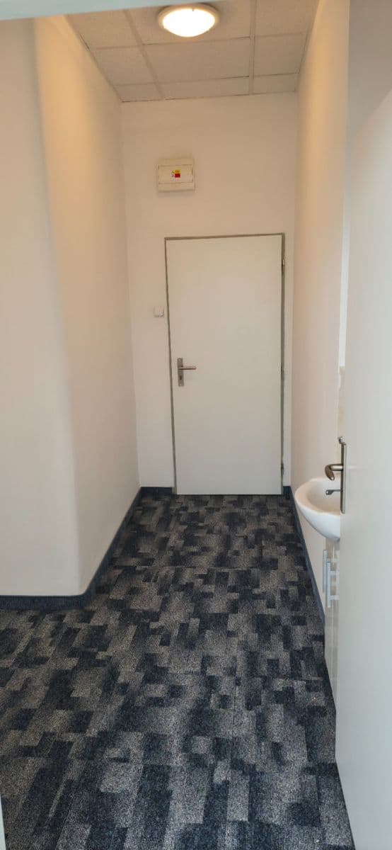 office to rent, 37 m², Mírové náměstí, Ostrava, Moravskoslezský Region office to rent, 37 m², Mírové náměstí, Ostrava, Moravskoslezský Region