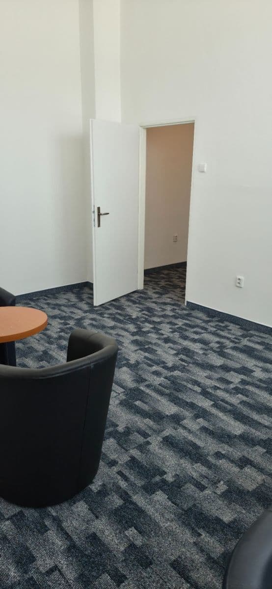 office to rent, 37 m², Mírové náměstí, Ostrava, Moravskoslezský Region office to rent, 37 m², Mírové náměstí, Ostrava, Moravskoslezský Region