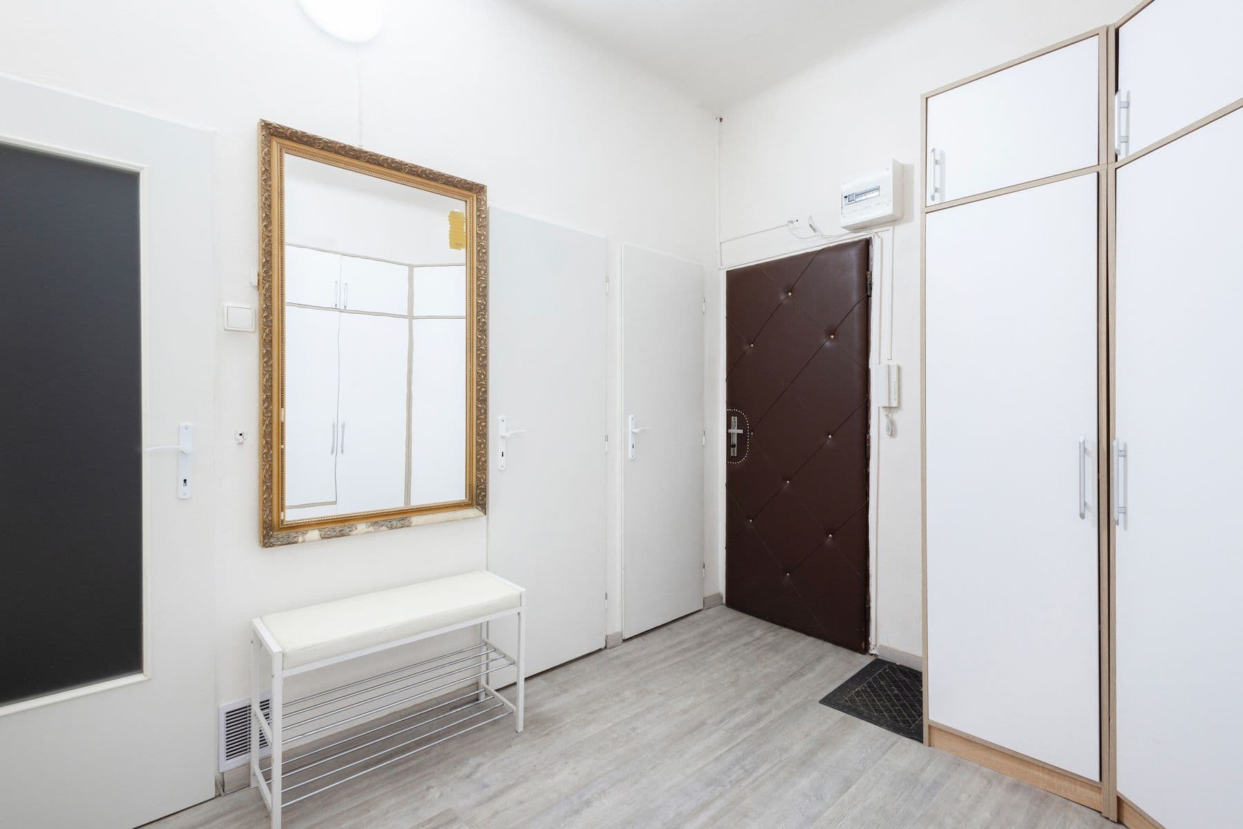 2 bedroom with open-plan kitchen flat for sale, 79 m², Pivovarnická, Prague, Prague 2 bedroom with open-plan kitchen flat for sale, 79 m², Pivovarnická, Prague, Prague