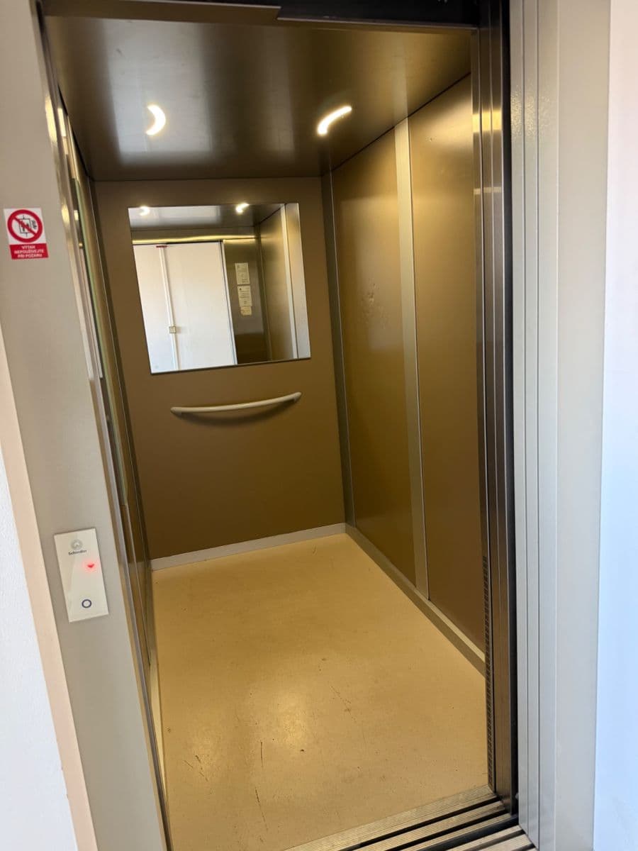 1 bedroom with open-plan kitchen flat for sale, 46 m², Generála Janouška, Prague, Prague 1 bedroom with open-plan kitchen flat for sale, 46 m², Generála Janouška, Prague, Prague