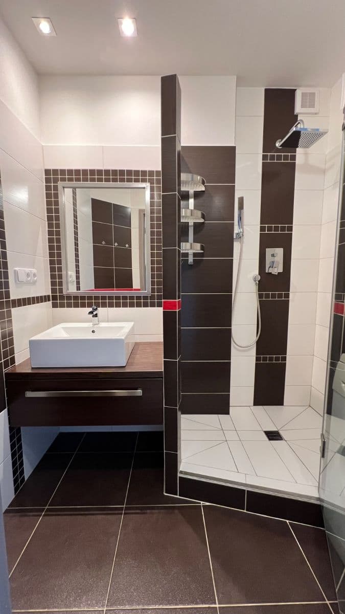 3 bedroom flat to rent, 78 m², Krčínova, České Budějovice, Jihočeský Region 3 bedroom flat to rent, 78 m², Krčínova, České Budějovice, Jihočeský Region