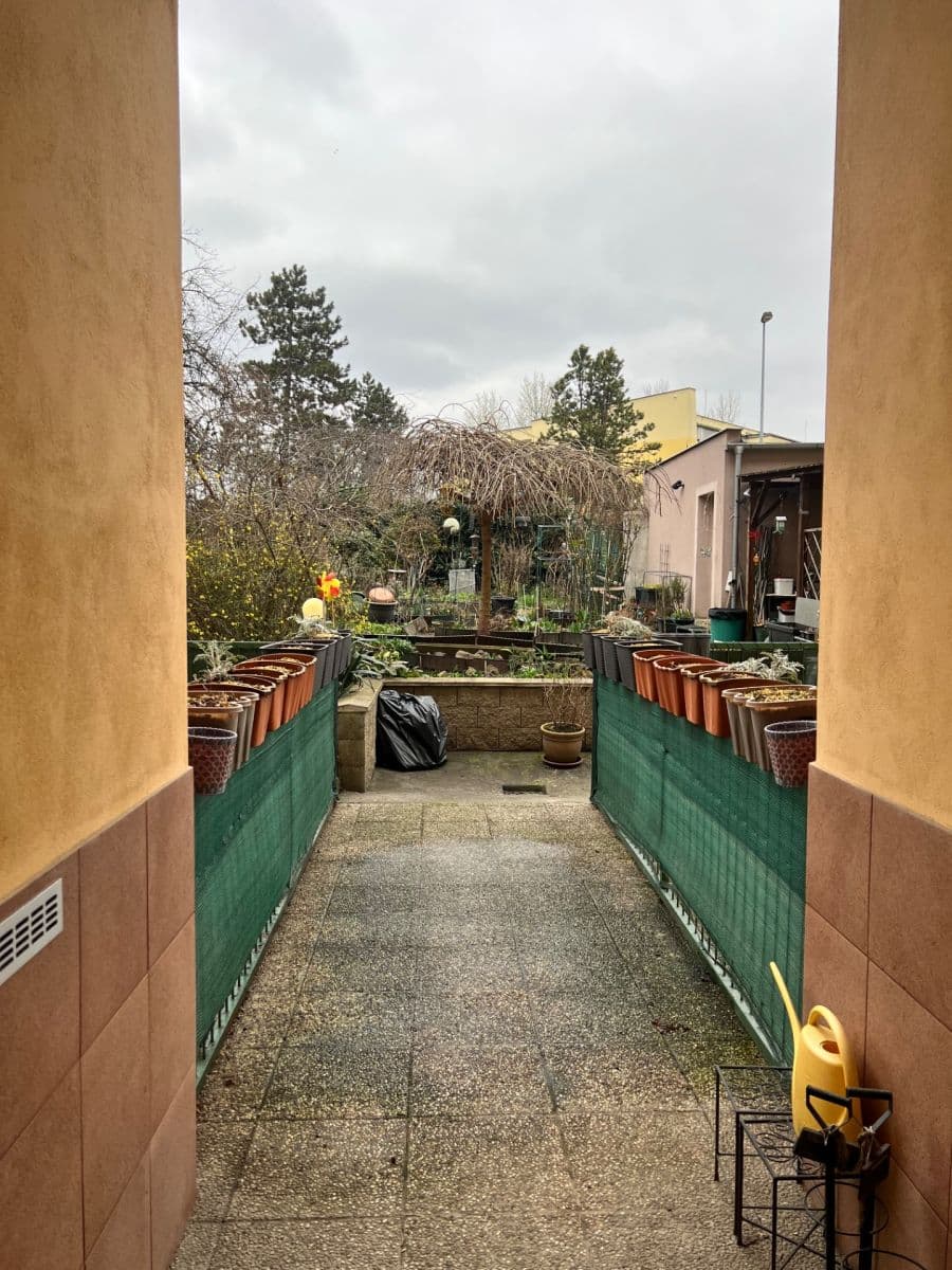 Studio flat to rent, 24 m², Hartigova, Prague, Prague Studio flat to rent, 24 m², Hartigova, Prague, Prague