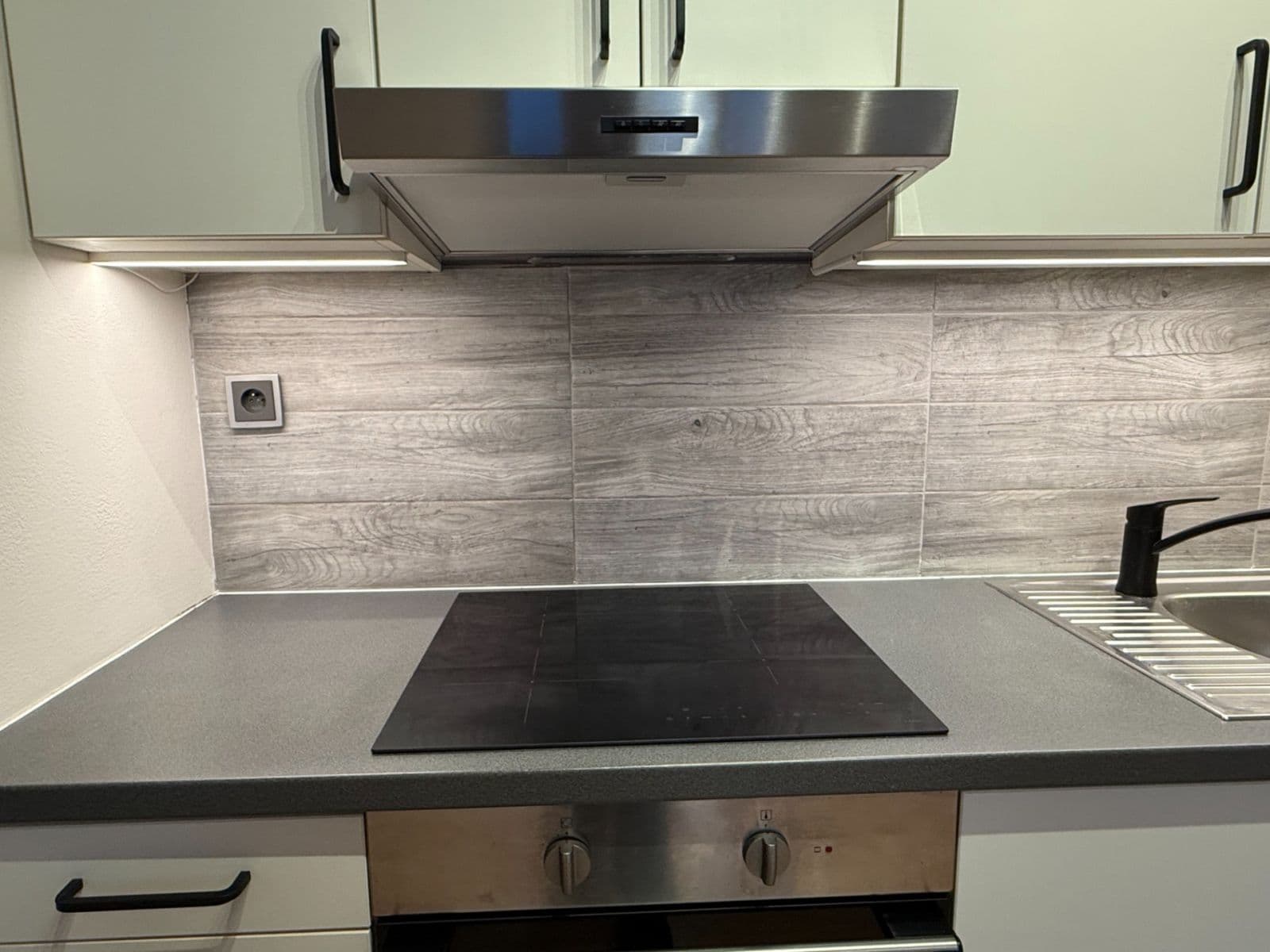 Studio flat to rent, 45 m², Mydlářka, Prague, Prague Studio flat to rent, 45 m², Mydlářka, Prague, Prague