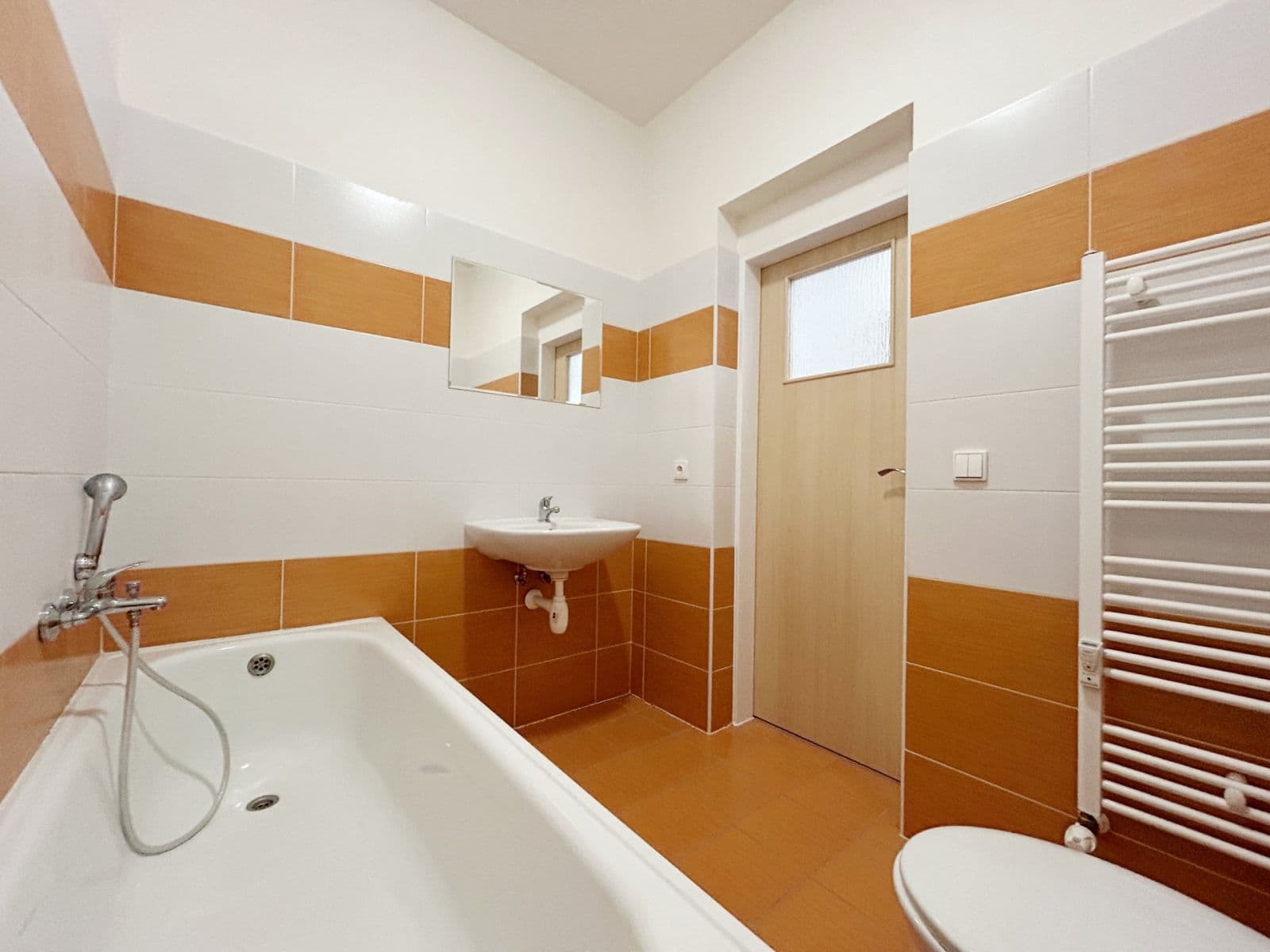 Studio flat to rent, 28 m², Otvovice, Středočeský Region Studio flat to rent, 28 m², Otvovice, Středočeský Region